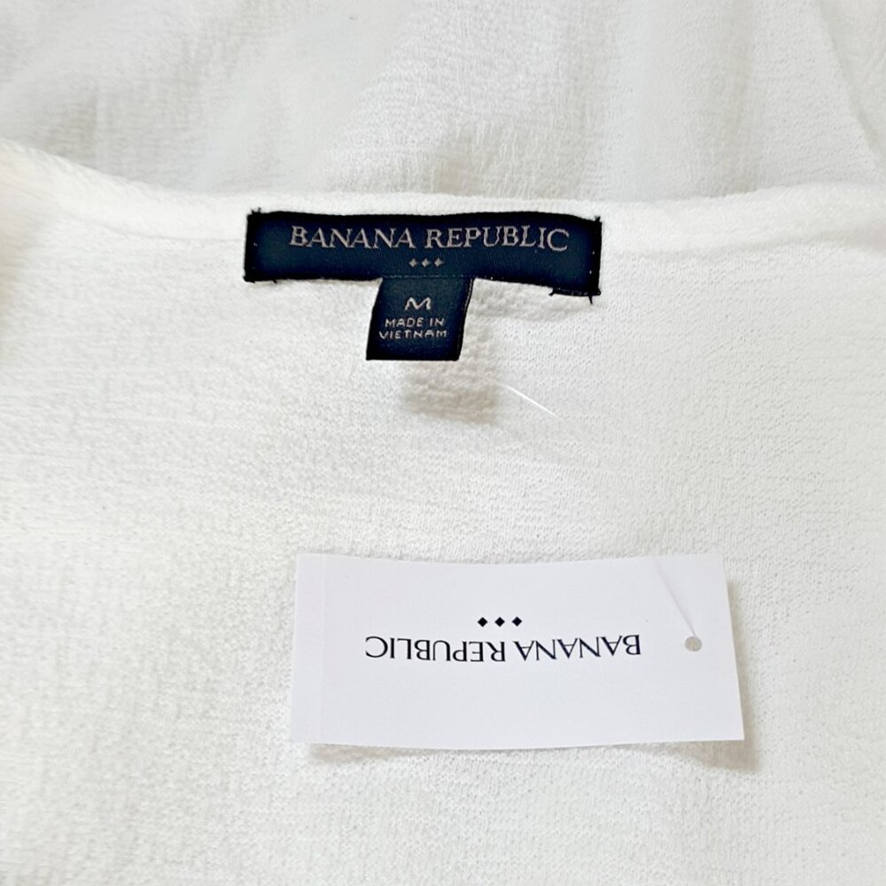 NEW! RUFFLE SIDE BLOUSE By BANANA REPUBLIC - Picture 2 of 5